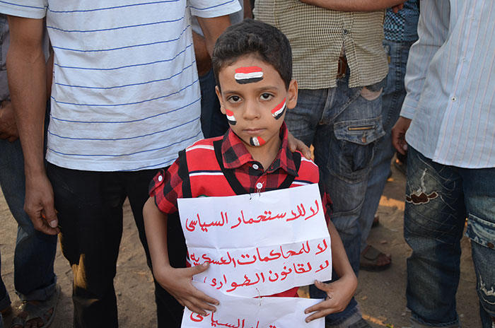 Junge bei Demonstration auf dem Tahrir Platz